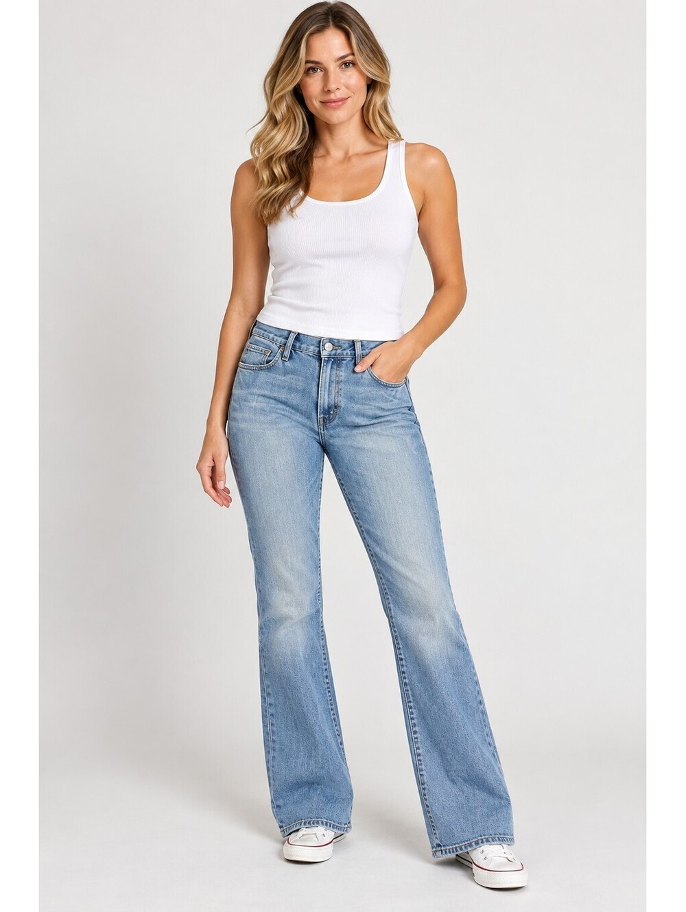 Levi's 515 Bootcut Women's 6M W28 L32 Light Wash Y2K Style Retro Denim